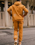 NEVER FIT in JOGGER / PEANUT BUTTER