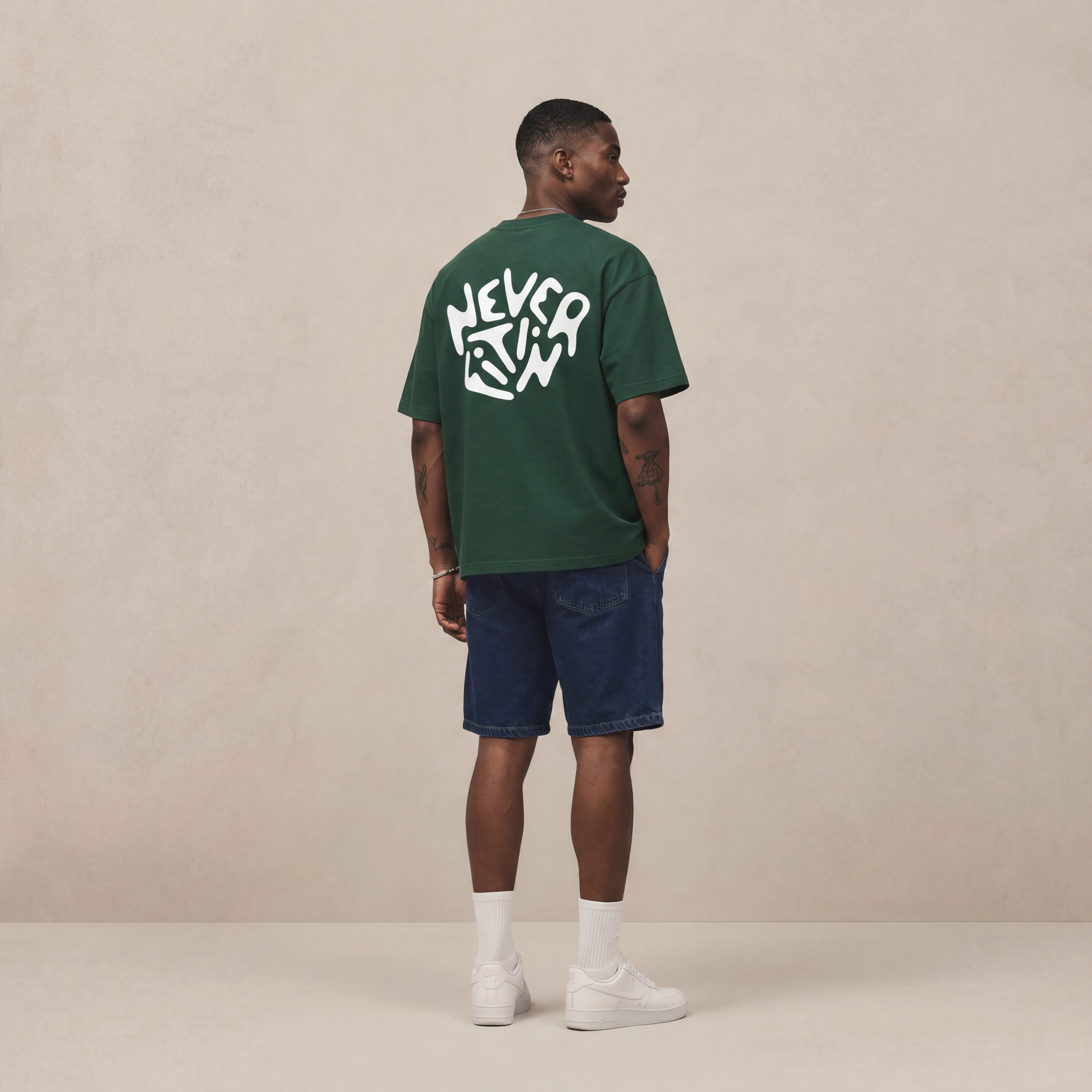 SIGNATURE T-SHIRT / FOREST GREEN